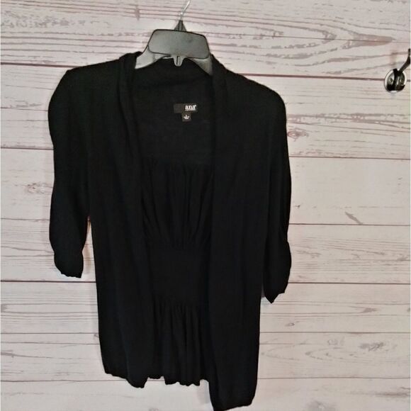 "a.n.a." woman's sweater   - Picture 1 of 7